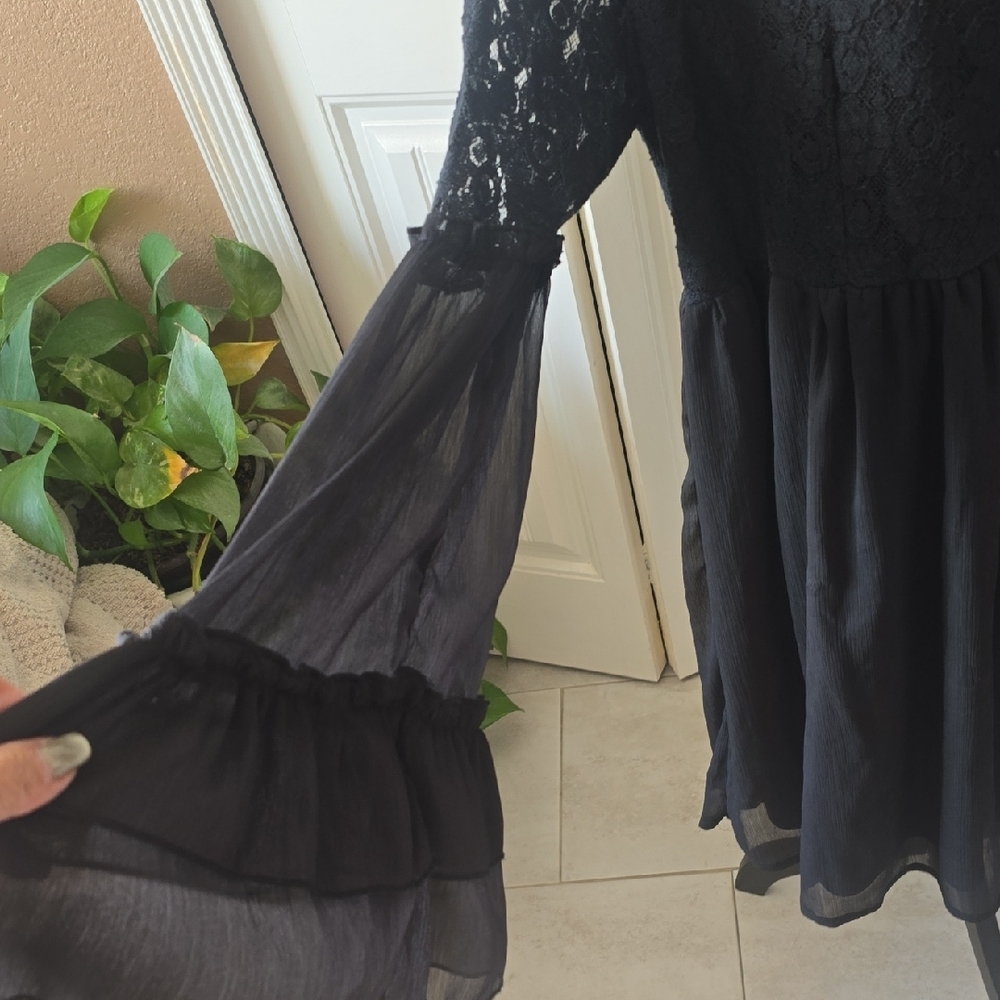 Rancho Estancia Black Long Bell Sleeve Lace Dress - Picture 2 of 6